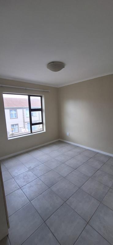 To Let 2 Bedroom Property for Rent in Guldenland Western Cape